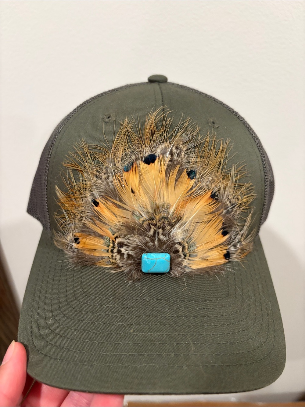 Feather trucker hat